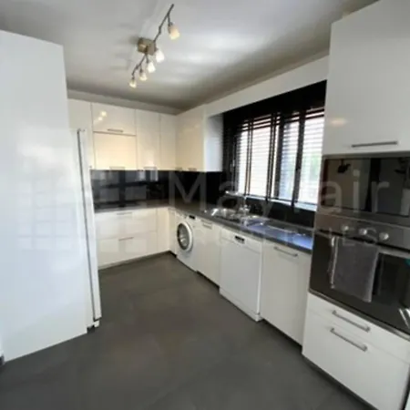 Makenzy Star 2bd Duplex Aglantzia
