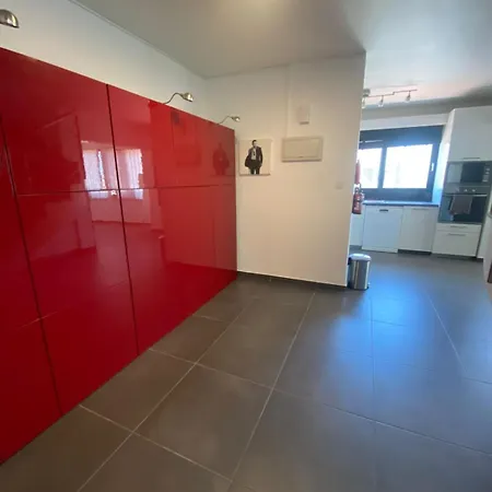 Makenzy Star 2bd Duplex *