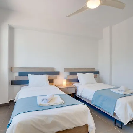 בית נופש Makenzy Star 2bd Duplex 300m From