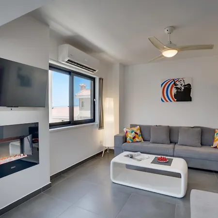 بيت للعطل Makenzy Star 2bd Duplex 300m From *