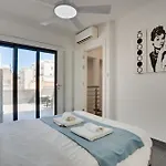 Makenzy Star 2bd Duplex 300m From *