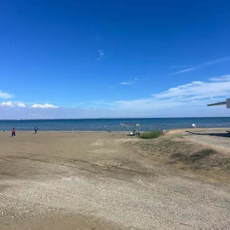 Makenzy Star 2bd Duplex 300m From Σπίτι διακοπών Λάρνακα